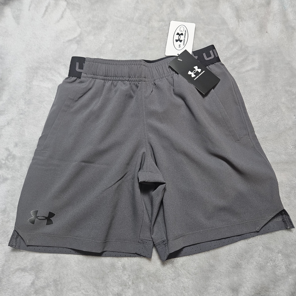 Under Armour Youth Athletic Shorts Size YS Gray Boys Girls Performance NWT